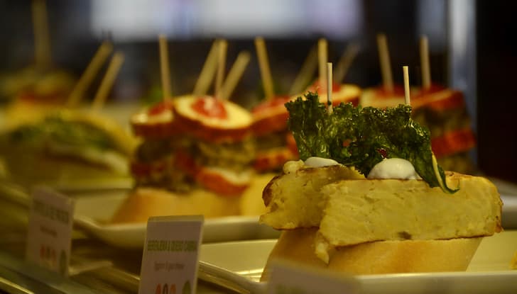 Tapes, Pintxos und Montaditos, Carrer de Blai